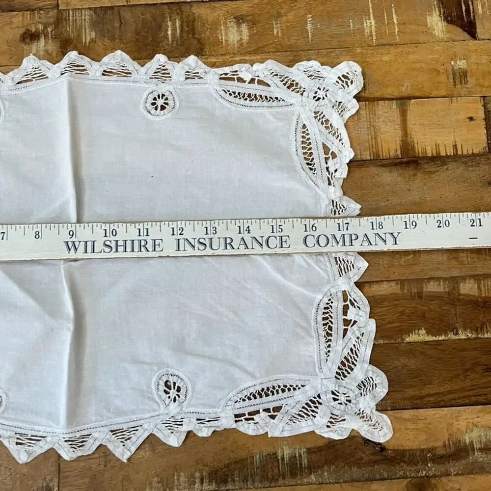 White Floral Lace Cotton Linen Set of 3 Napkins Liners